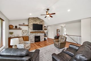 1220 S 100th Street, West Des Moines, IA 50266