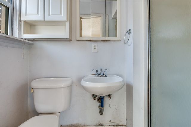 1706 Henderson Court, Irving, TX 75061