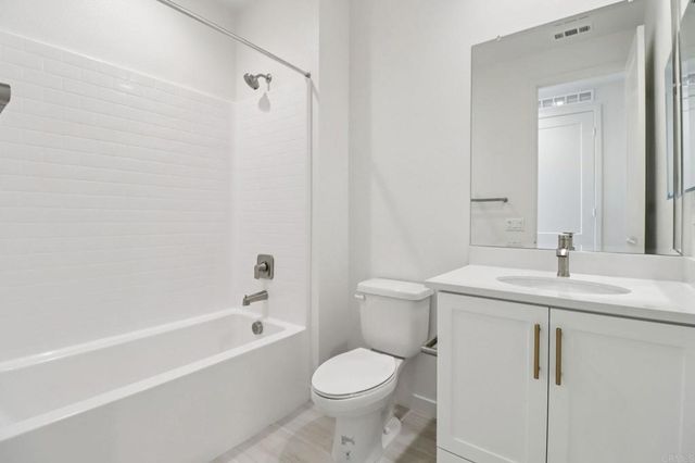 4942 Spirea Way, Carlsbad, CA 92008