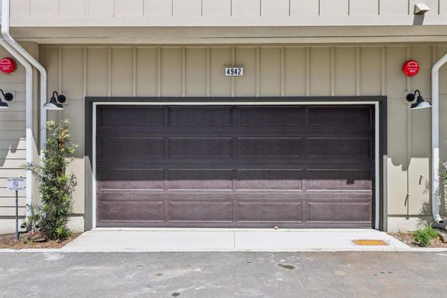 4942 Spirea Way, Carlsbad, CA 92008