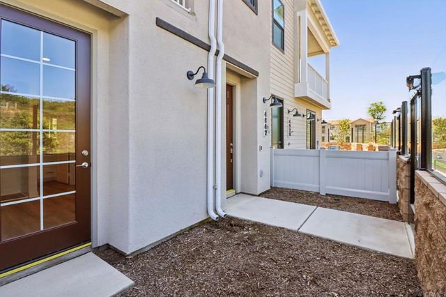 4942 Spirea Way, Carlsbad, CA 92008