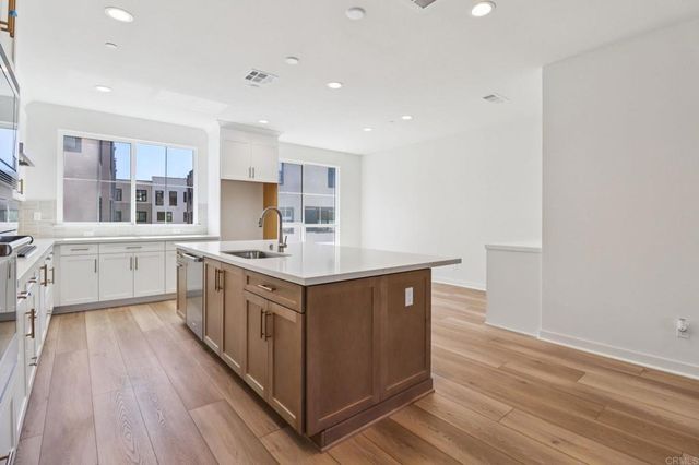 4942 Spirea Way, Carlsbad, CA 92008
