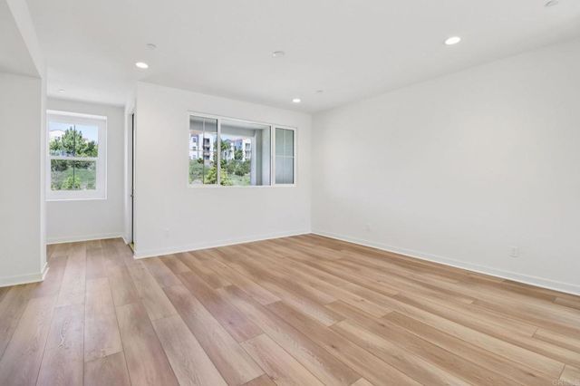 4942 Spirea Way, Carlsbad, CA 92008