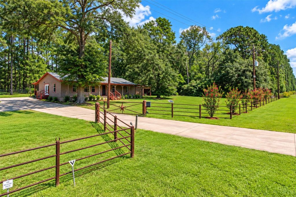 3725 Fm 222 Loop N, Coldspring, TX 77331