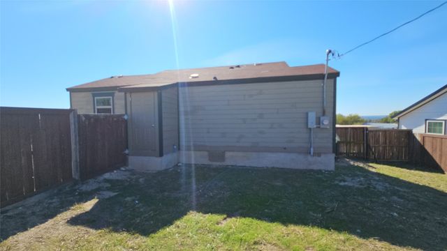 111 W Morning Dove Drive, Azle, TX 76020