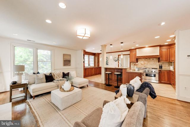 4118 WOODBINE ST, Chevy Chase, MD 20815