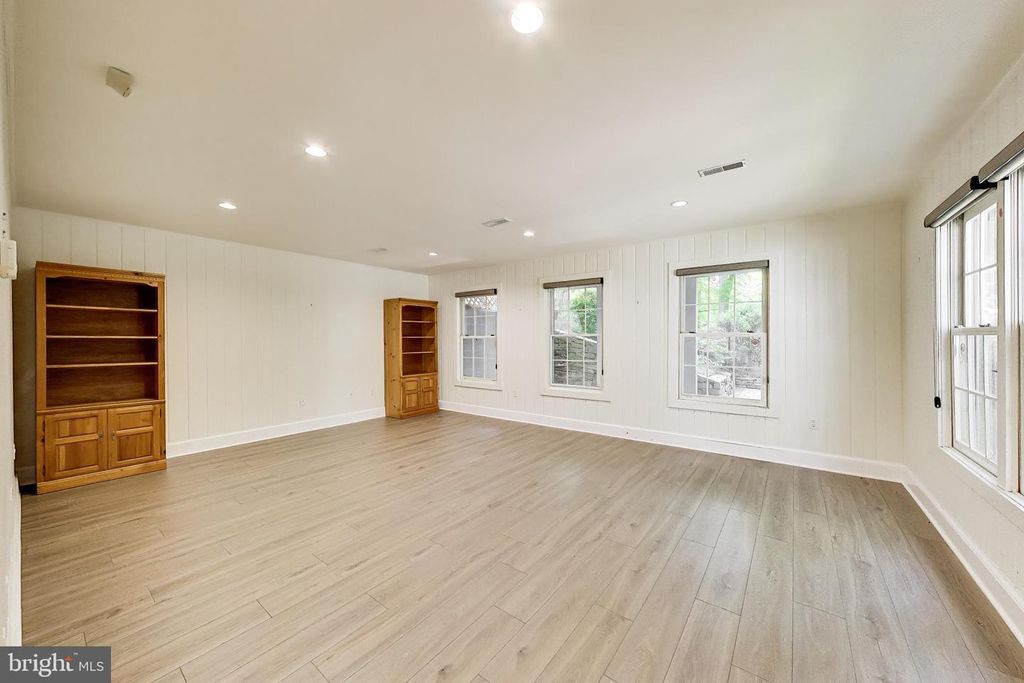 Image 44 of property listing at 4118 WOODBINE ST, Chevy Chase, MD 20815