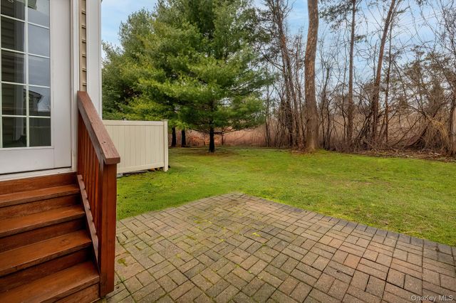 811 Huntington Drive, Fishkill, NY 12524