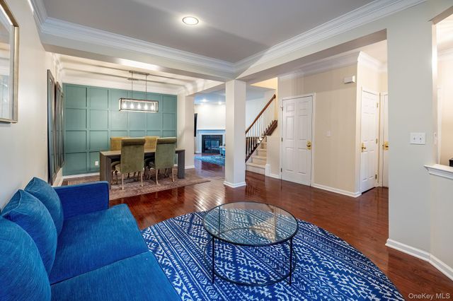 811 Huntington Drive, Fishkill, NY 12524