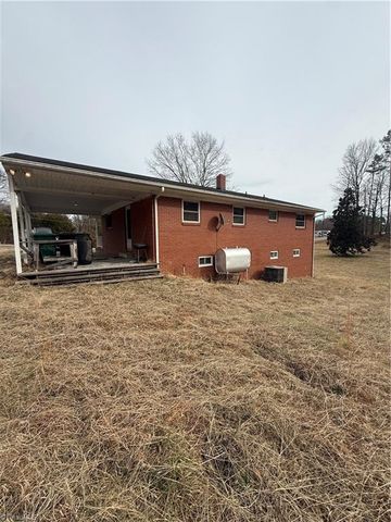 5157 Elmwood Street, Trinity, NC 27370