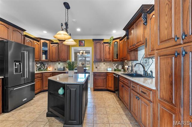 14160 Augusta Circle, Dexter, MO 63841