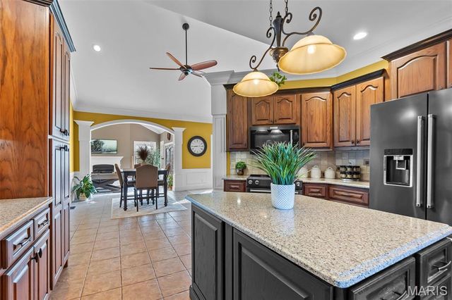 14160 Augusta Circle, Dexter, MO 63841