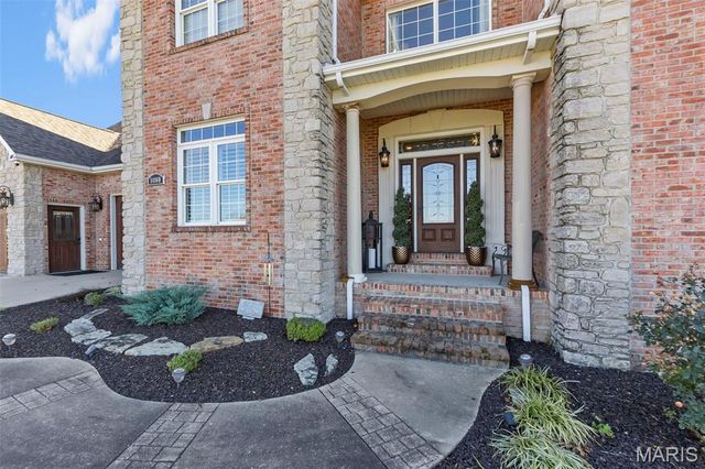 14160 Augusta Circle, Dexter, MO 63841