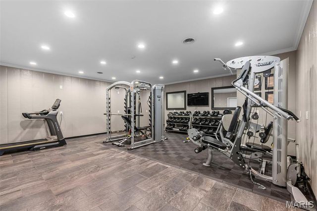 14160 Augusta Circle, Dexter, MO 63841