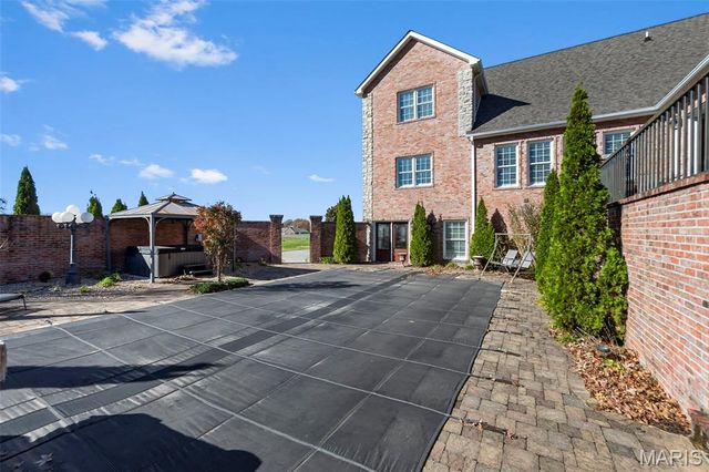 14160 Augusta Circle, Dexter, MO 63841