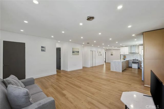 7830 Casa Blanca, Riverside, CA 92504