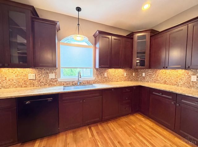 8016 Stonegate Drive, Anderson Twp, OH 45255
