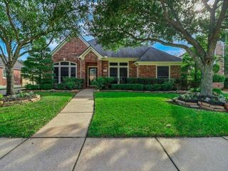 2431 Alberton Lane, Pearland, TX 77584