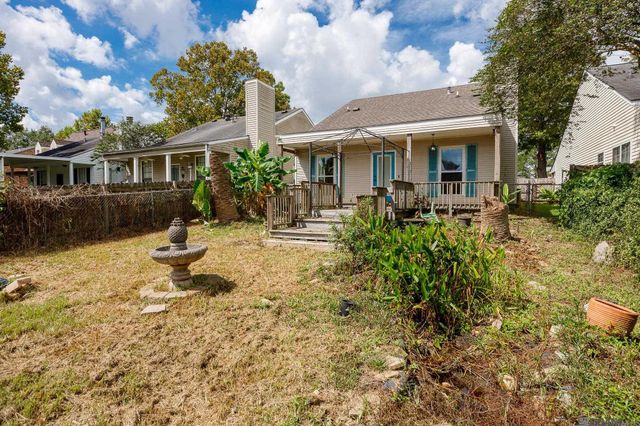 7111 Point Avery Dr, Baton Rouge, LA 70817