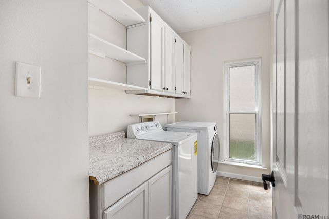 7111 Point Avery Dr, Baton Rouge, LA 70817