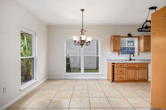 7111 Point Avery Dr, Baton Rouge, LA 70817