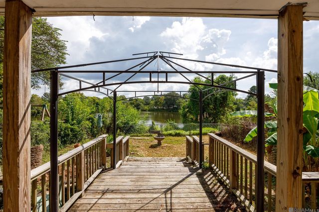 7111 Point Avery Dr, Baton Rouge, LA 70817