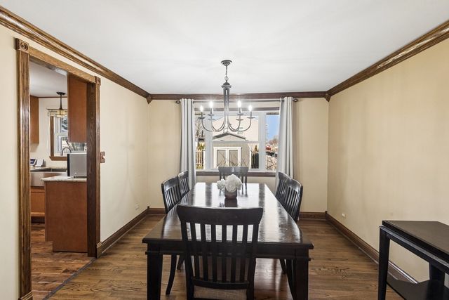 828 Harwich Lane, Schaumburg, IL 60194