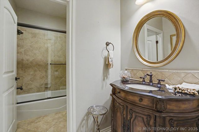 9306 S 76th East Avenue, Tulsa, OK 74133