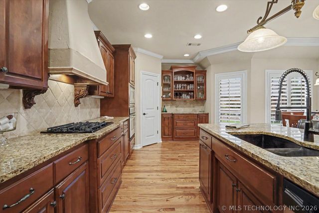 9306 S 76th East Avenue, Tulsa, OK 74133