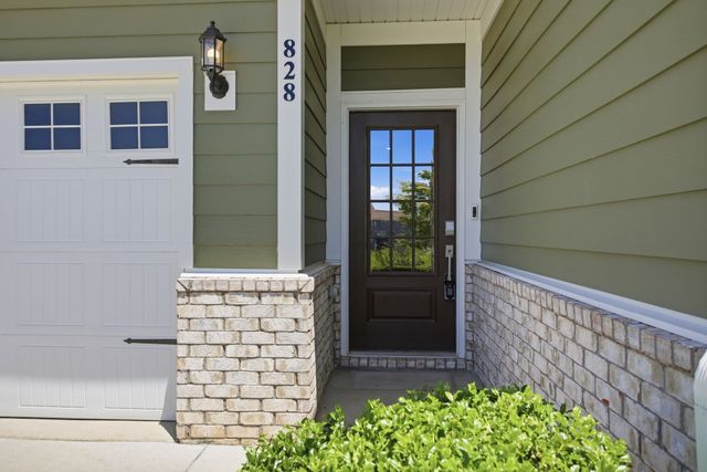 828 Ewell Farm Dr, Spring Hill, TN 37174