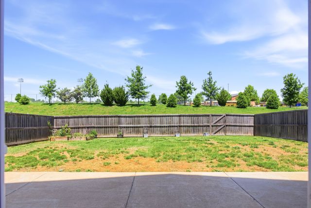 828 Ewell Farm Dr, Spring Hill, TN 37174