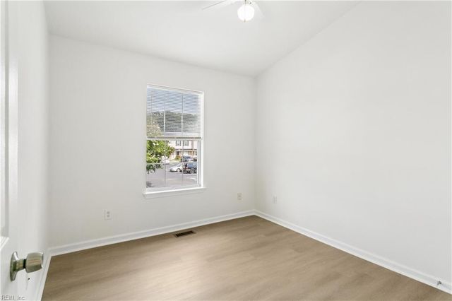 104 Monument CT, Yorktown, VA 23693