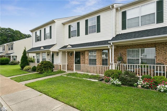 104 Monument CT, Yorktown, VA 23693