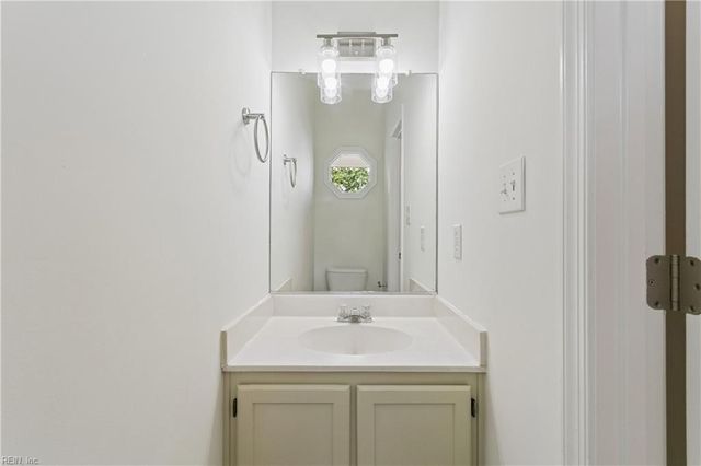 104 Monument CT, Yorktown, VA 23693