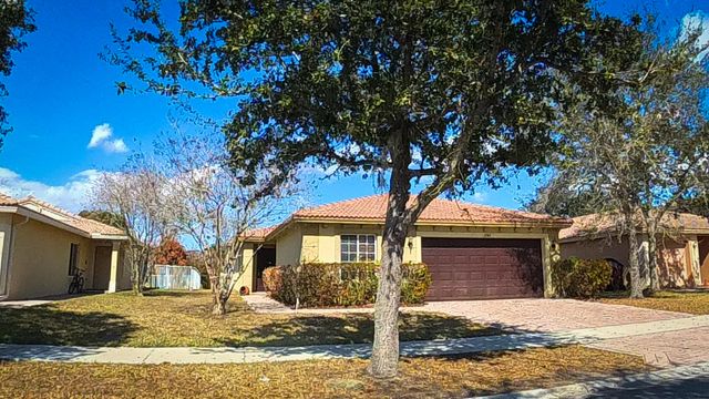 2142 SW Newport Isles Boulevard, Port St. Lucie, Port St Lucie, FL 34953