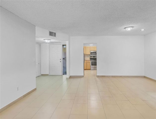 3413 Cocoplum Circle 3407, Coconut Creek, FL 33063