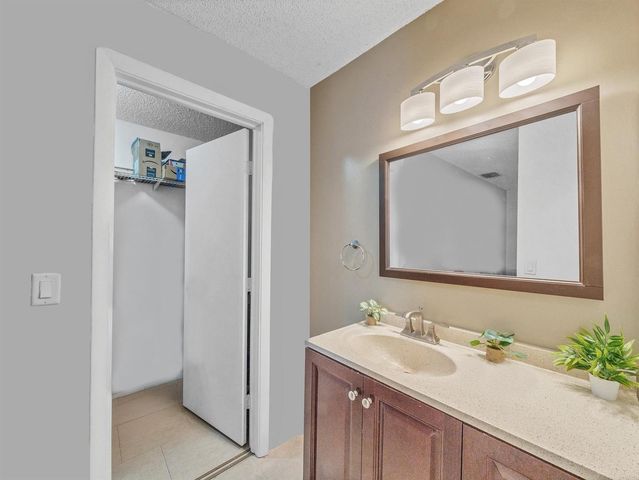 3413 Cocoplum Circle 3407, Coconut Creek, FL 33063