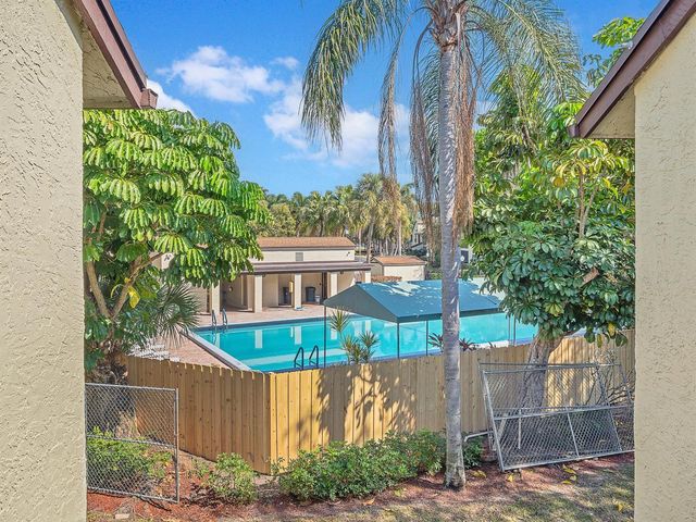 3413 Cocoplum Circle 3407, Coconut Creek, FL 33063