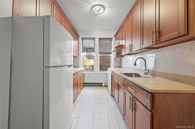 1586 E 22 st, Brooklyn, NY 11229