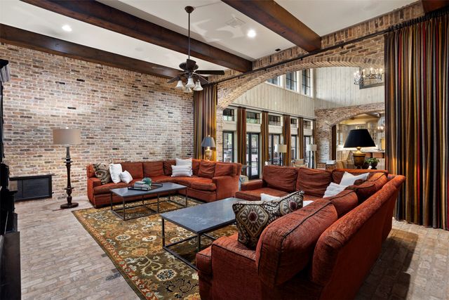 1096 Roadrunner Road, Bartonville, TX 76226