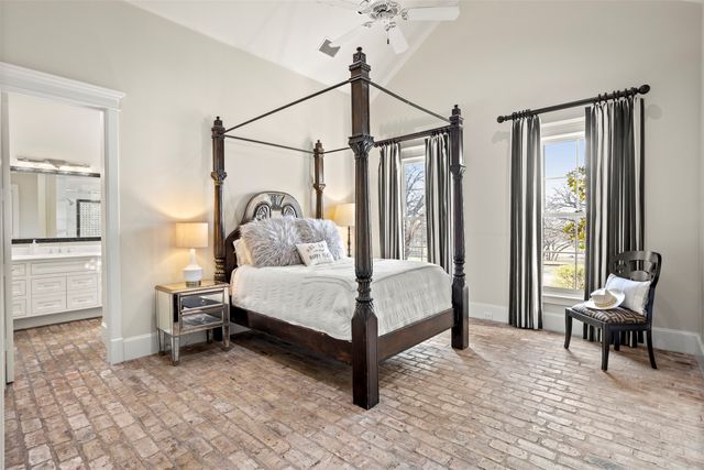 1096 Roadrunner Road, Bartonville, TX 76226