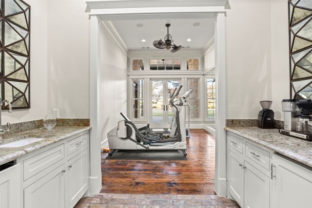 1096 Roadrunner Road, Bartonville, TX 76226