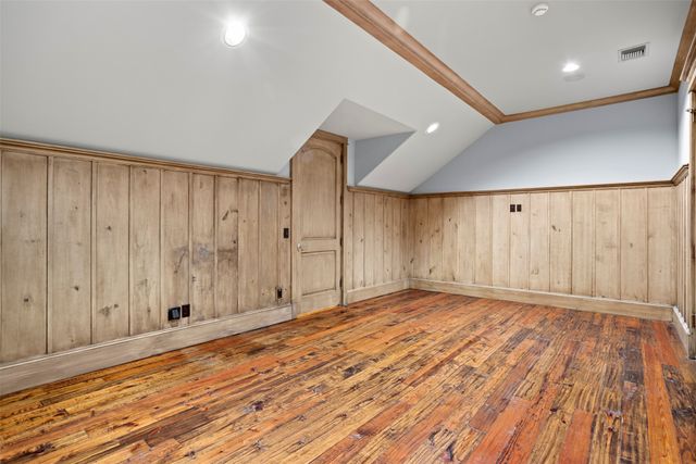 1096 Roadrunner Road, Bartonville, TX 76226