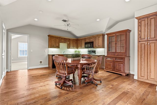 1096 Roadrunner Road, Bartonville, TX 76226