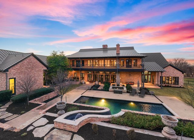 1096 Roadrunner Road, Bartonville, TX 76226