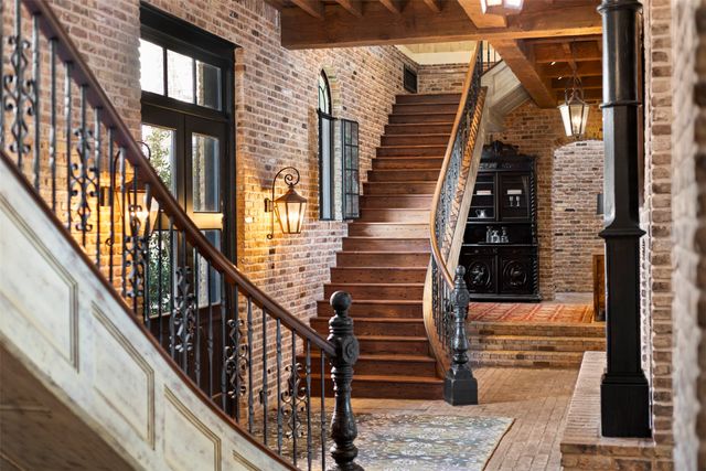 1096 Roadrunner Road, Bartonville, TX 76226