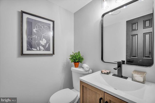 134 COUNTRY LN, Sicklerville, NJ 08081