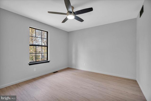 134 COUNTRY LN, Sicklerville, NJ 08081