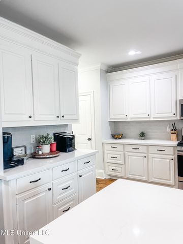 162 Sweetbriar Circle, Canton, MS 39046