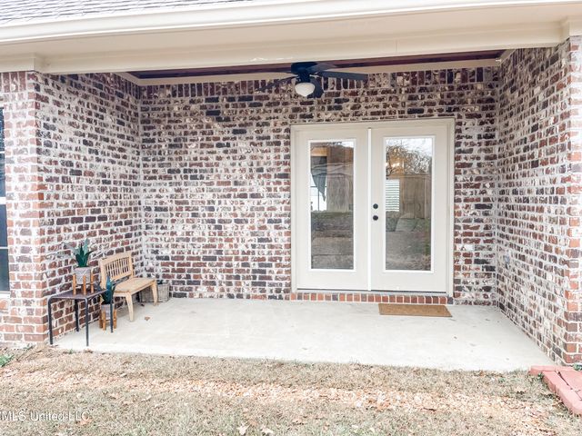 162 Sweetbriar Circle, Canton, MS 39046